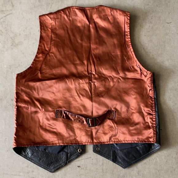 Men’s Leather vest - Picture 3 of 3